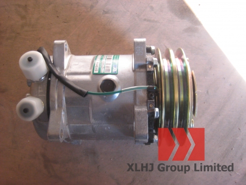 Компрессор кондиционера для фронтального погрузчика XG955II